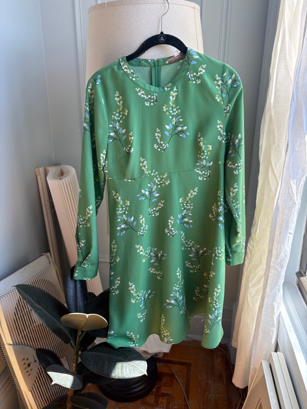 LOFT Green Floral Long-Sleeve Shift Dress